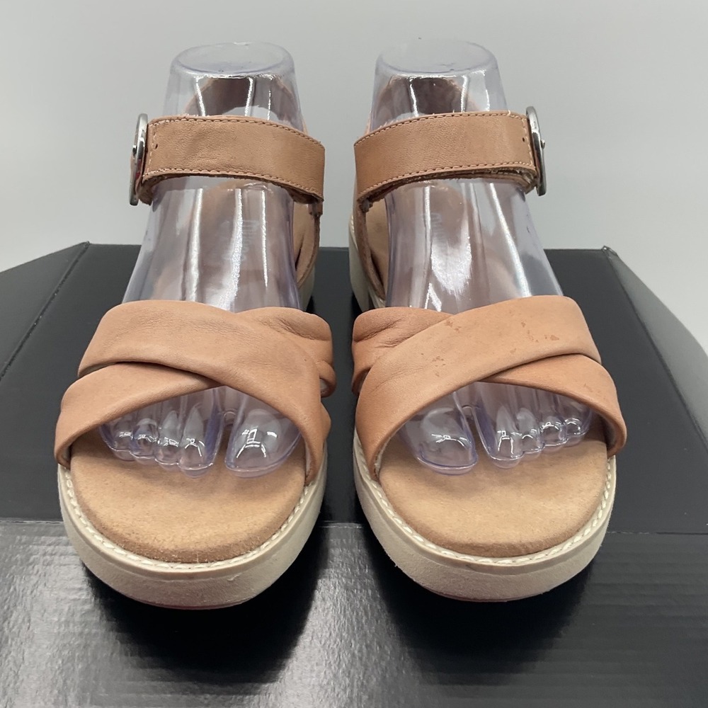 Munro Tan Leather Platform Lug Sole Sandals Women 8M M431951